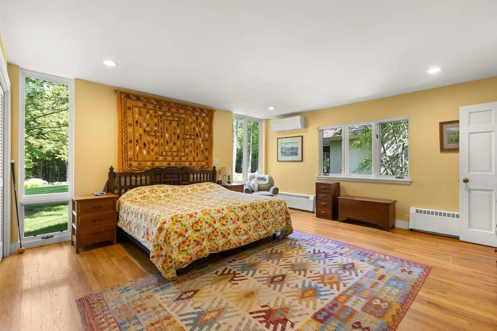 27 Lee Farm Road Hancock NH 03449