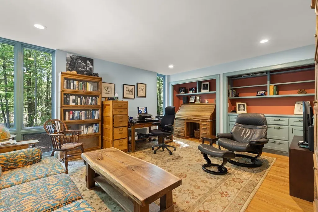 27 Lee Farm Road Hancock NH 03449