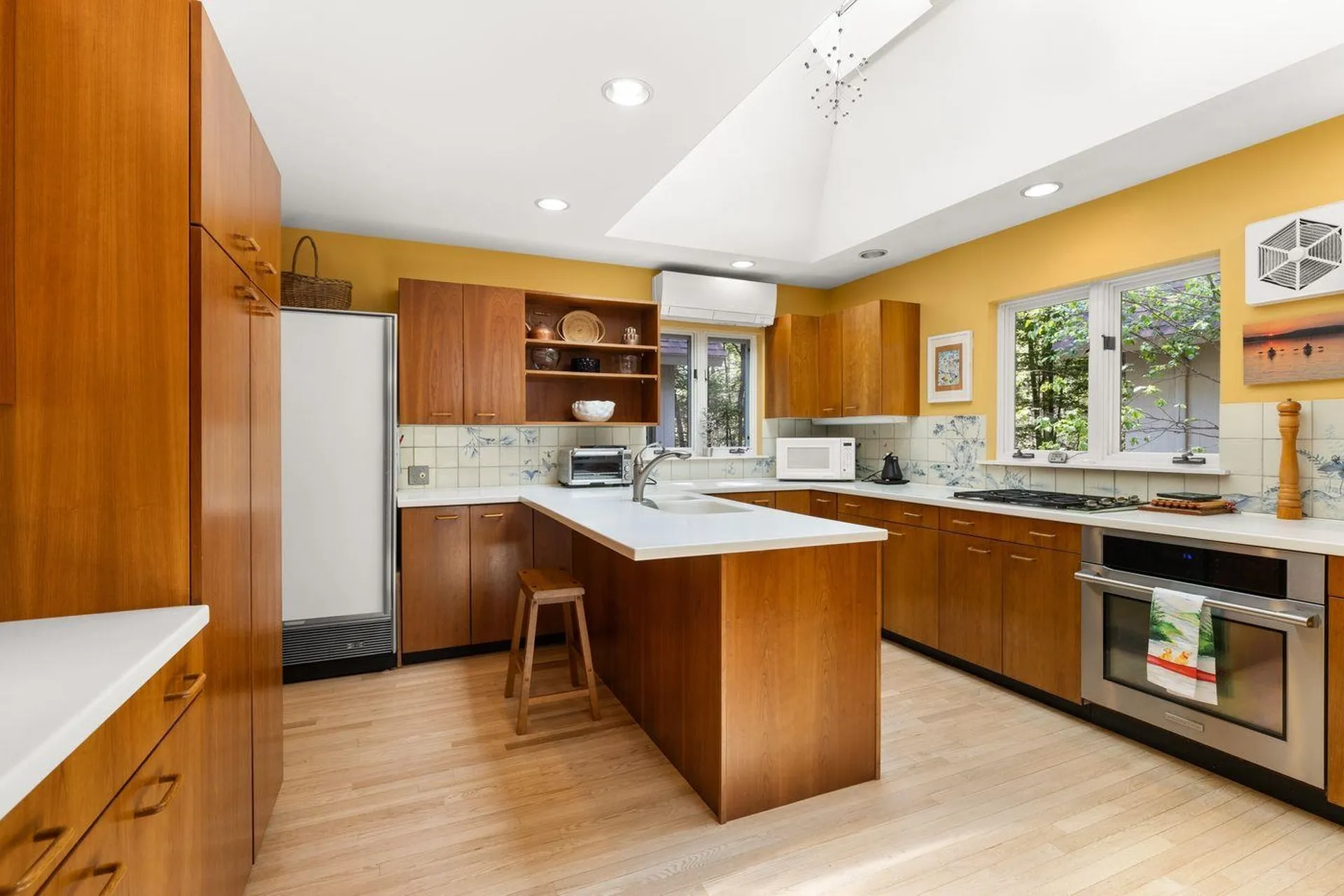 27 Lee Farm Road Hancock NH 03449