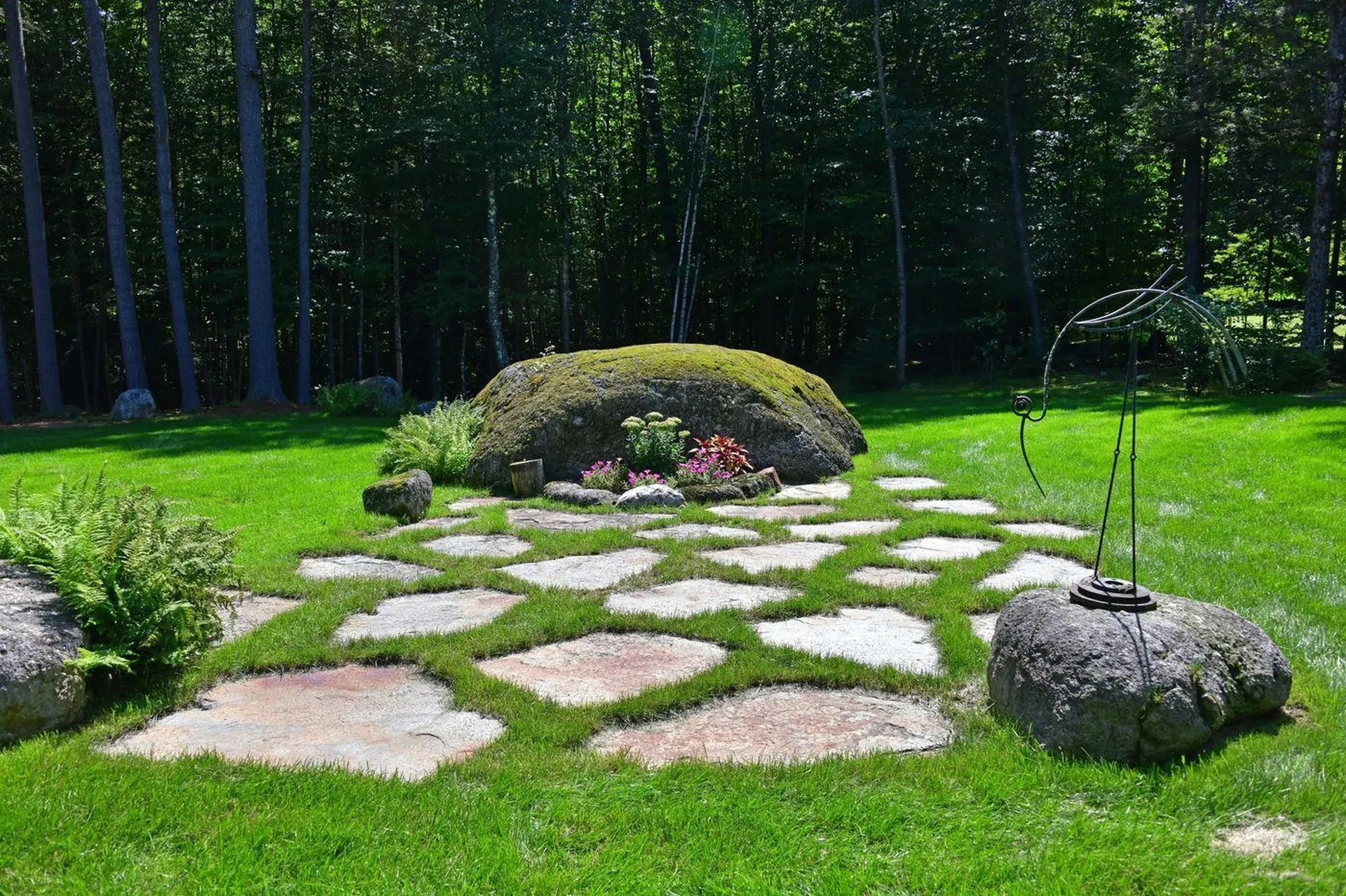 27 Lee Farm Road Hancock NH 03449