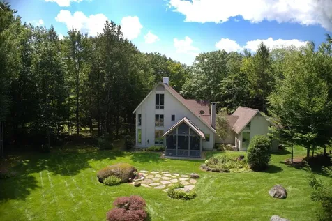 27 Lee Farm Road Hancock NH 03449