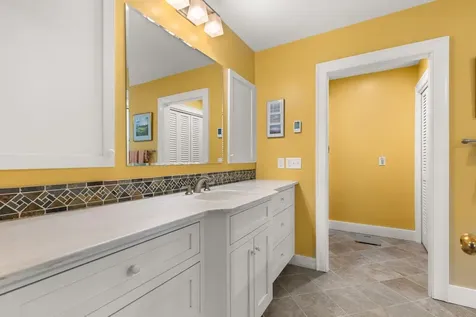 27 Lee Farm Road Hancock NH 03449