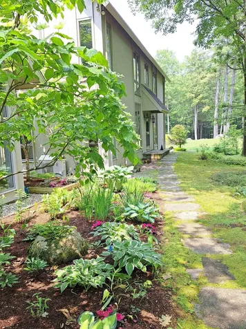 27 Lee Farm Road Hancock NH 03449