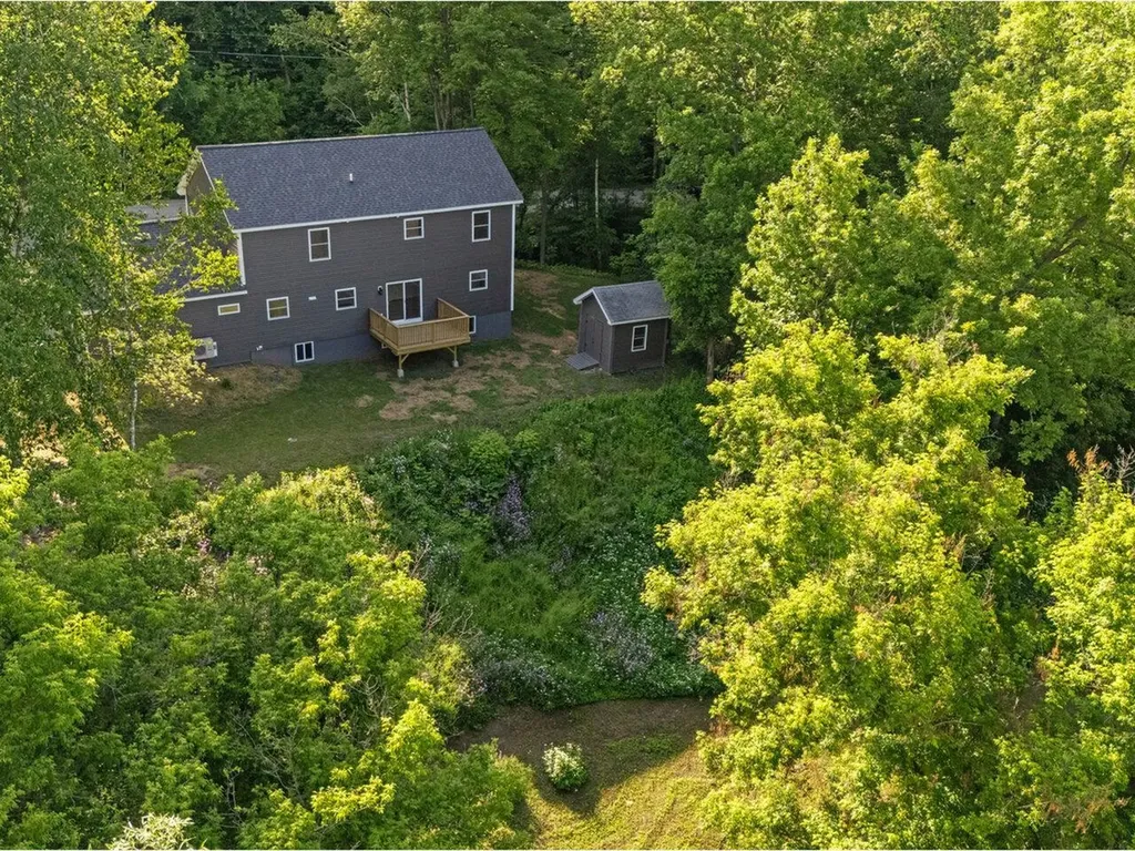 1061 Johnnie Brook Road Richmond VT 05477
