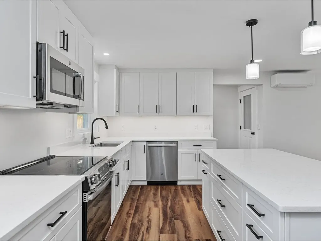 1061 Johnnie Brook Road Richmond VT 05477