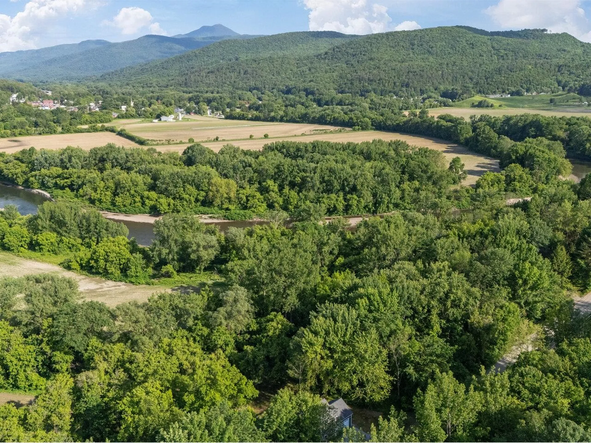 1061 Johnnie Brook Road Richmond VT 05477