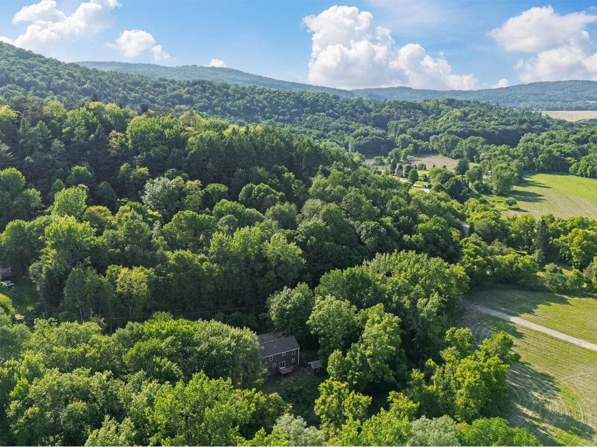 1061 Johnnie Brook Road Richmond VT 05477