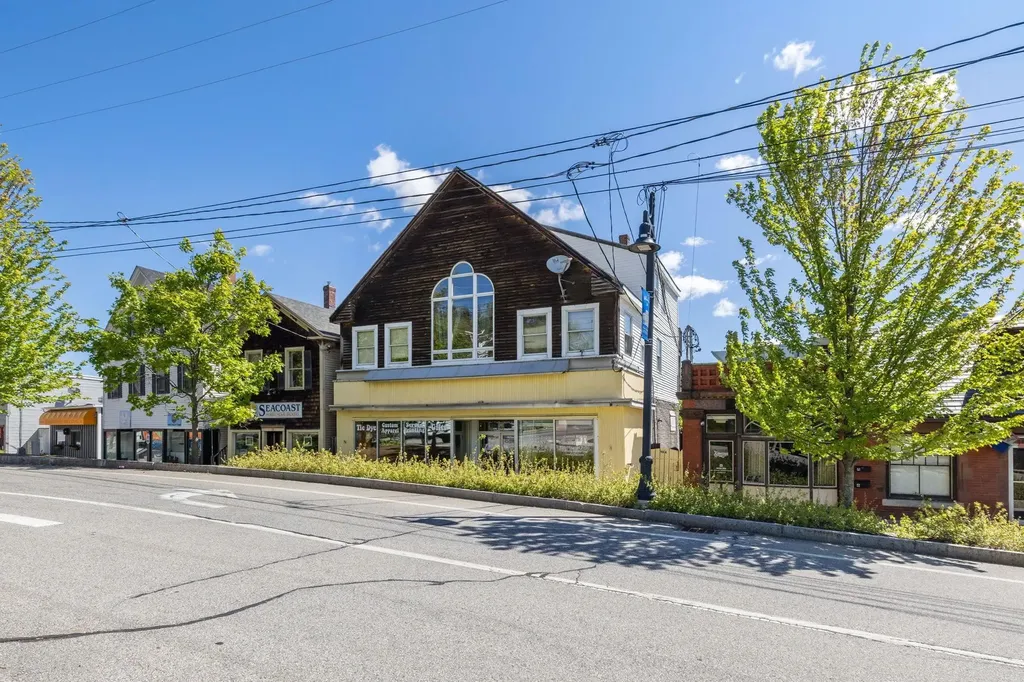 90 Market Street Somersworth NH 03878