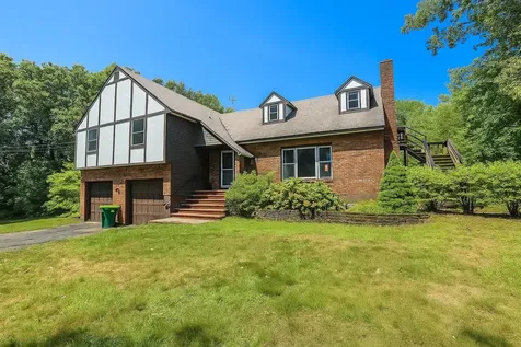 63 Mill Road Kingston NH 03848