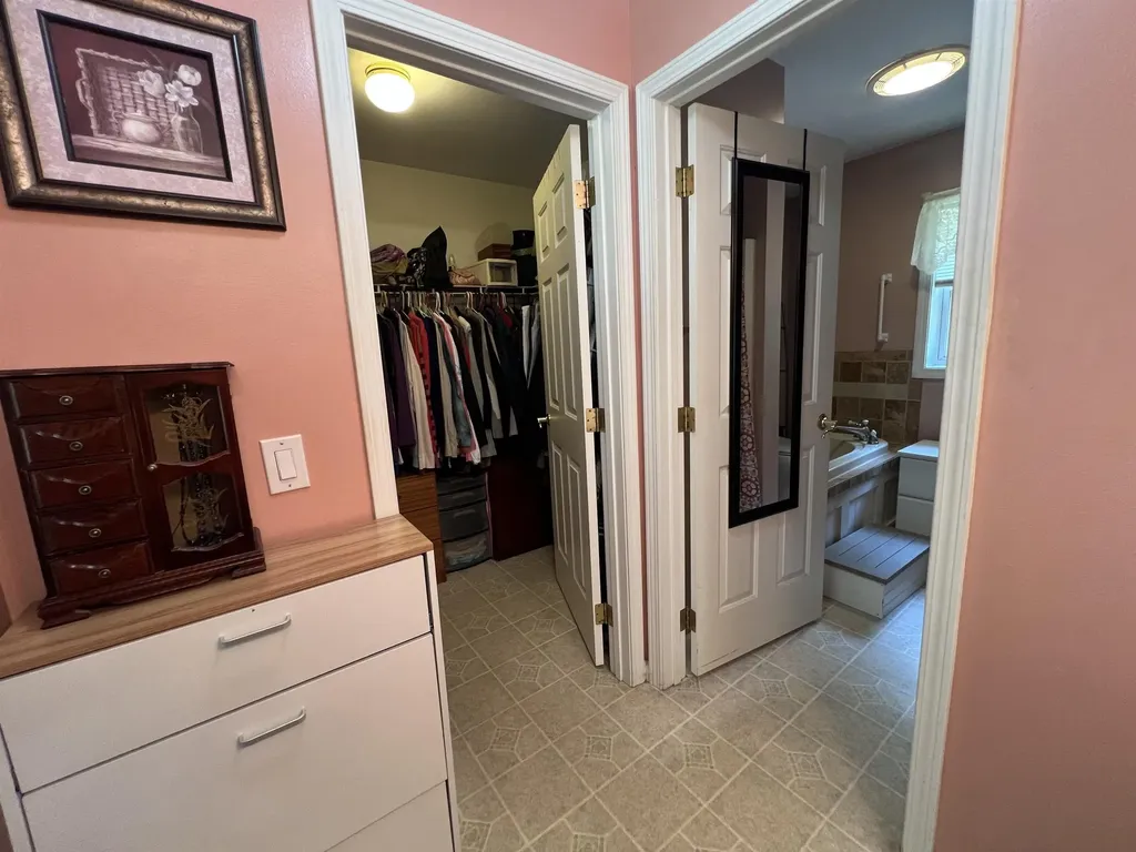 30 Winter Road Hillsborough NH 03244