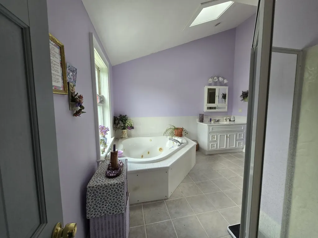 564 Main Street Fremont NH 03044