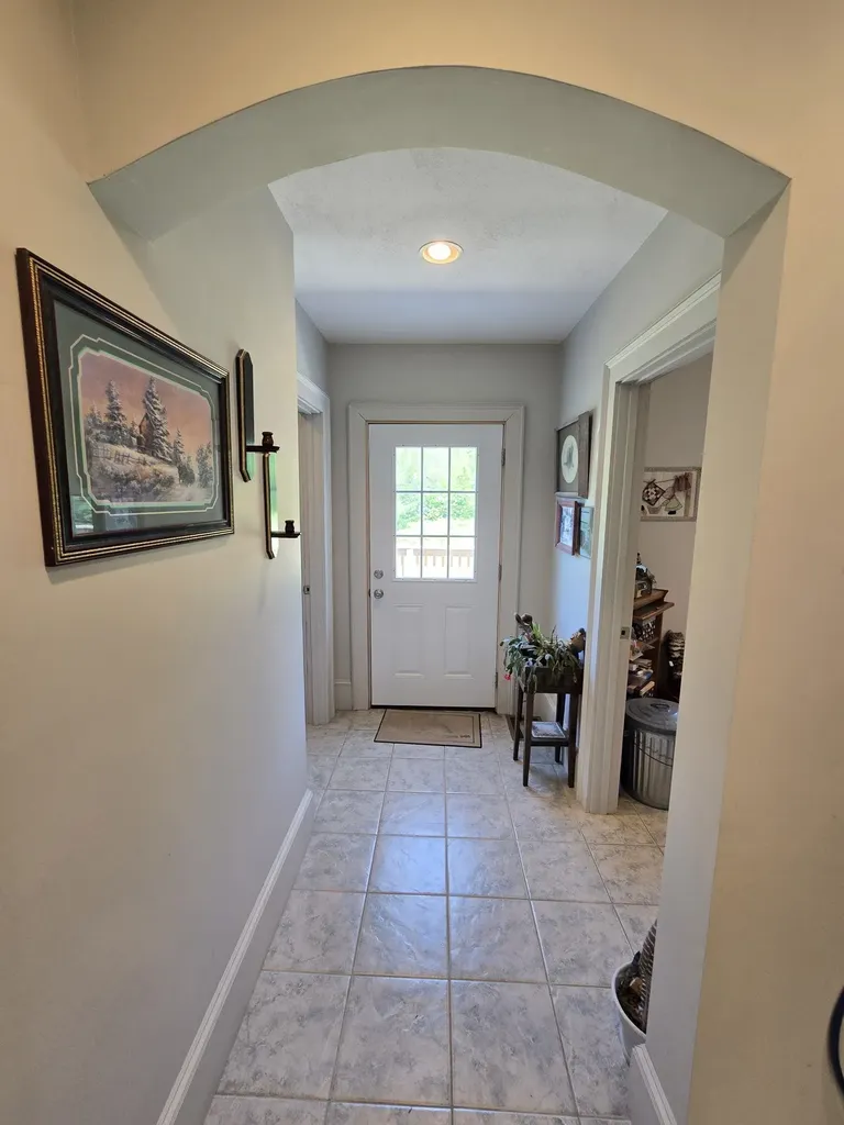 564 Main Street Fremont NH 03044