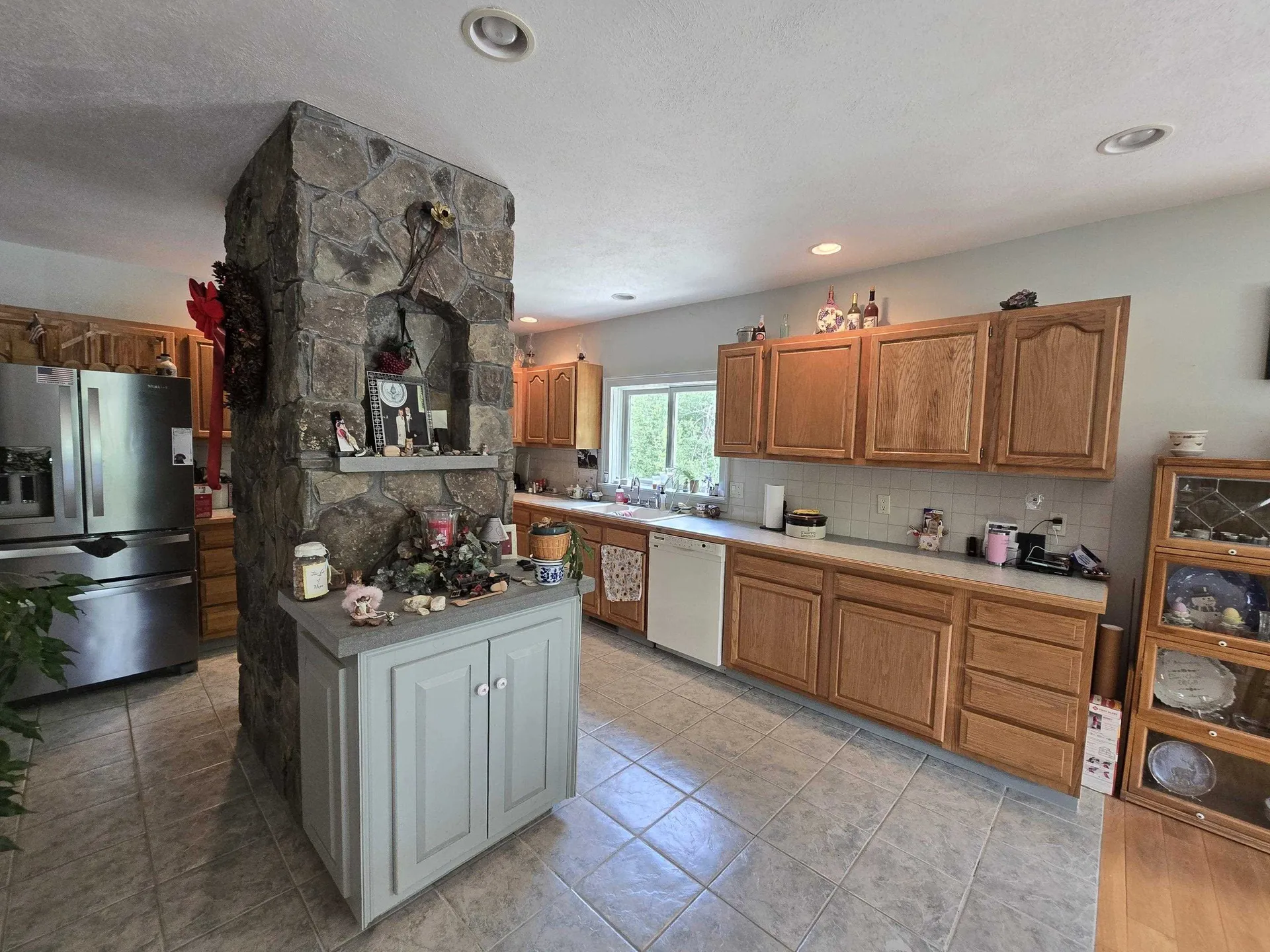 564 Main Street Fremont NH 03044