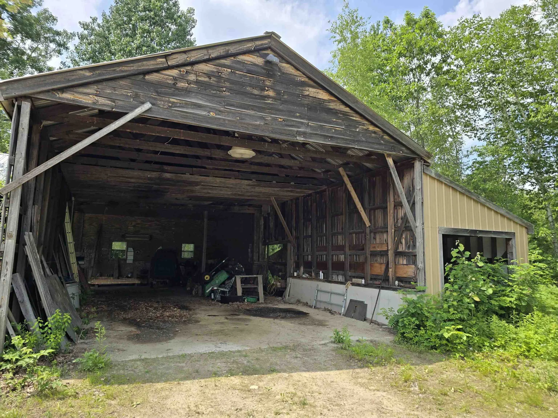 564 Main Street Fremont NH 03044