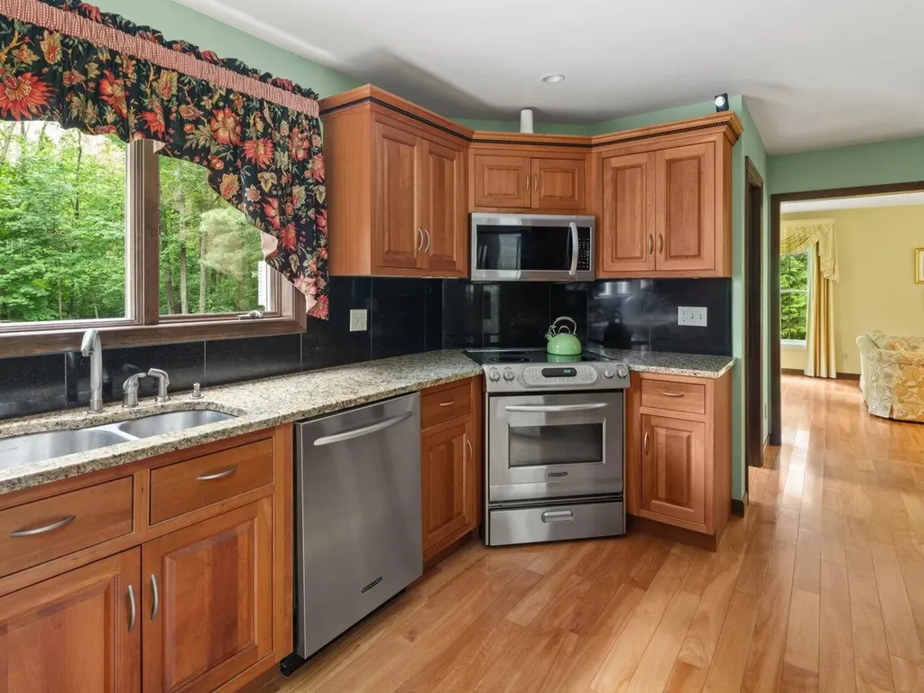 51 Old Sawmill Road Colchester VT 05446