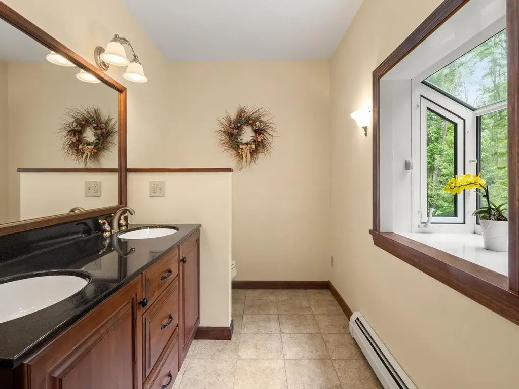 51 Old Sawmill Road Colchester VT 05446