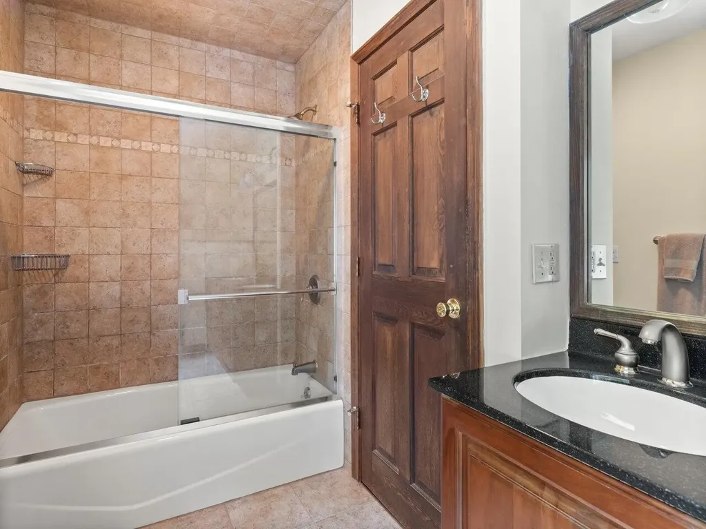 51 Old Sawmill Road Colchester VT 05446