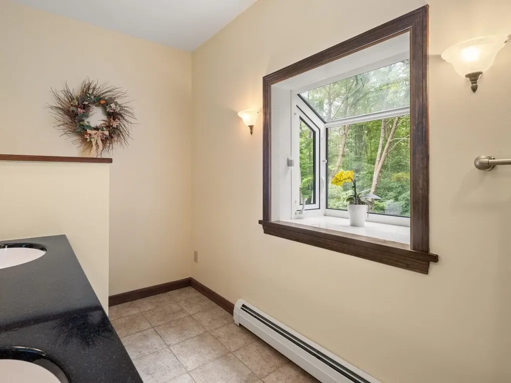 51 Old Sawmill Road Colchester VT 05446