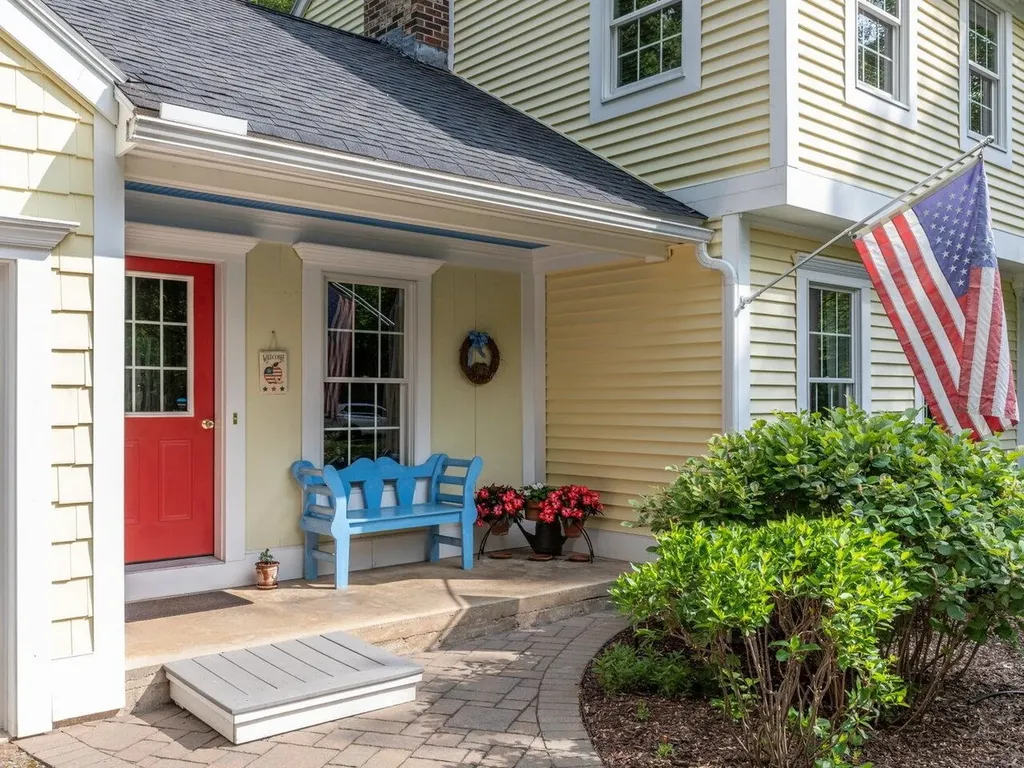 51 Old Sawmill Road Colchester VT 05446