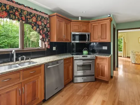 51 Old Sawmill Road Colchester VT 05446