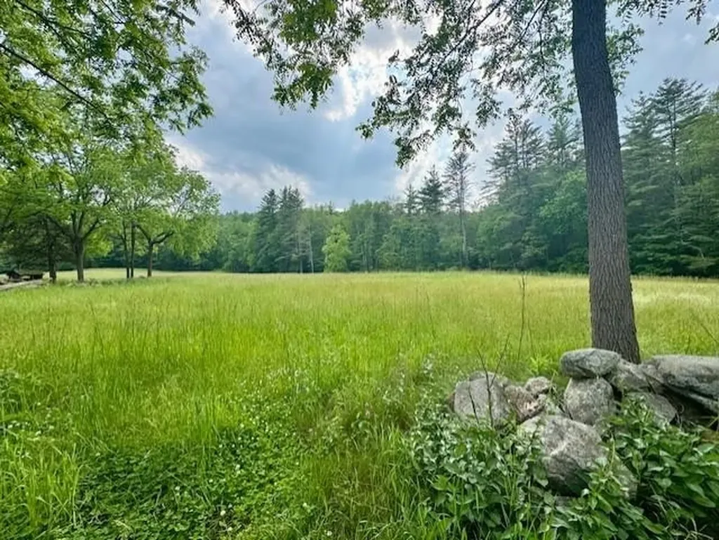 679 Warwick Road Winchester NH 03470