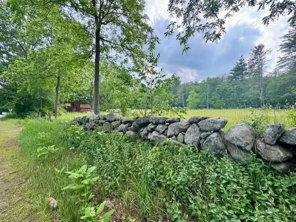 679 Warwick Road Winchester NH 03470