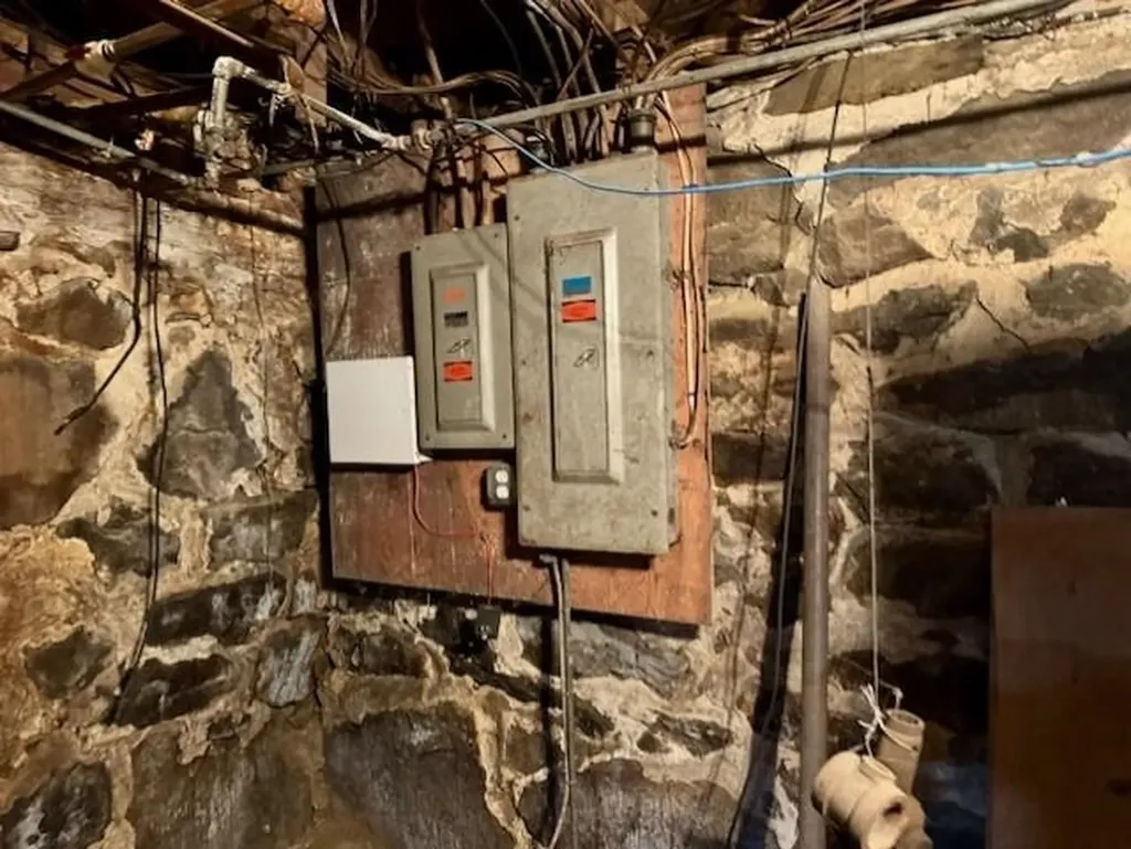 679 Warwick Road Winchester NH 03470