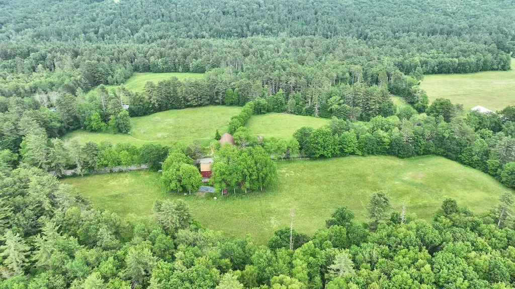 679 Warwick Road Winchester NH 03470