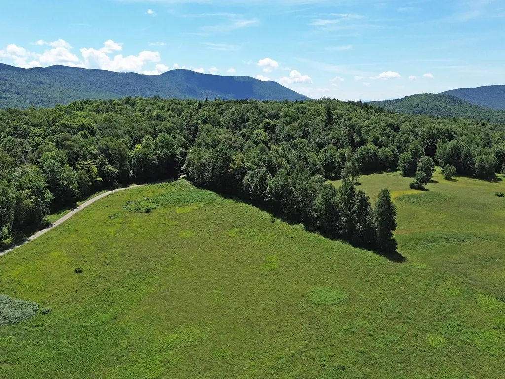 19 Fuller Farm Road Warren VT 05674