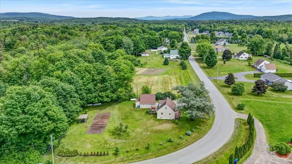 1588 Sandy Birch Road Georgia VT 05468