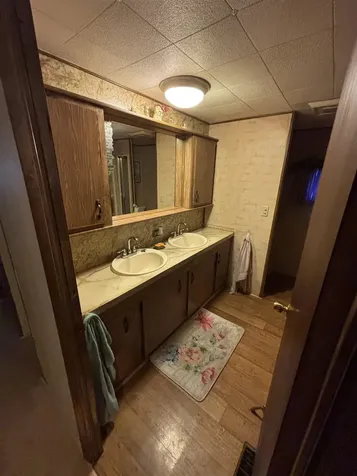 15 James Street Derry NH 03038-4526