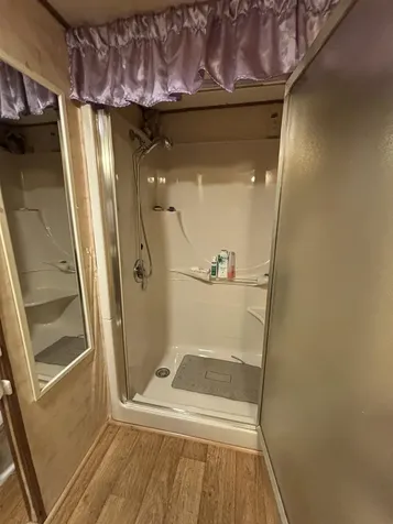 15 James Street Derry NH 03038-4526