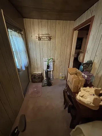 15 James Street Derry NH 03038-4526