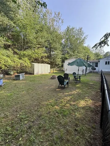 15 James Street Derry NH 03038-4526