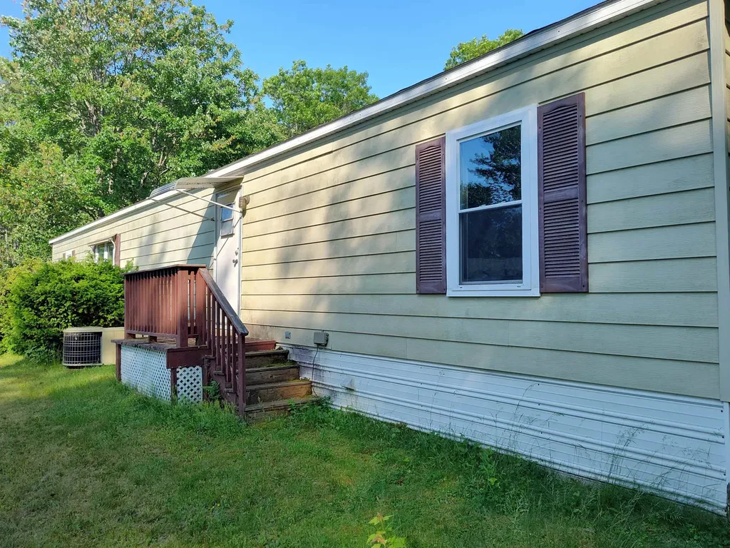 9 Desert Wind Lane Rochester NH 03867