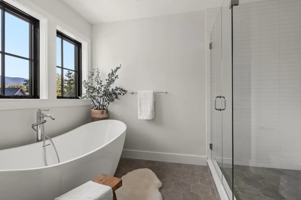 3148 Mountain Road Stowe VT 05672