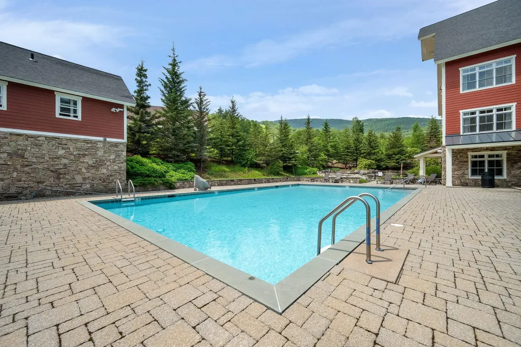 102 Forest Drive Warren VT 05674