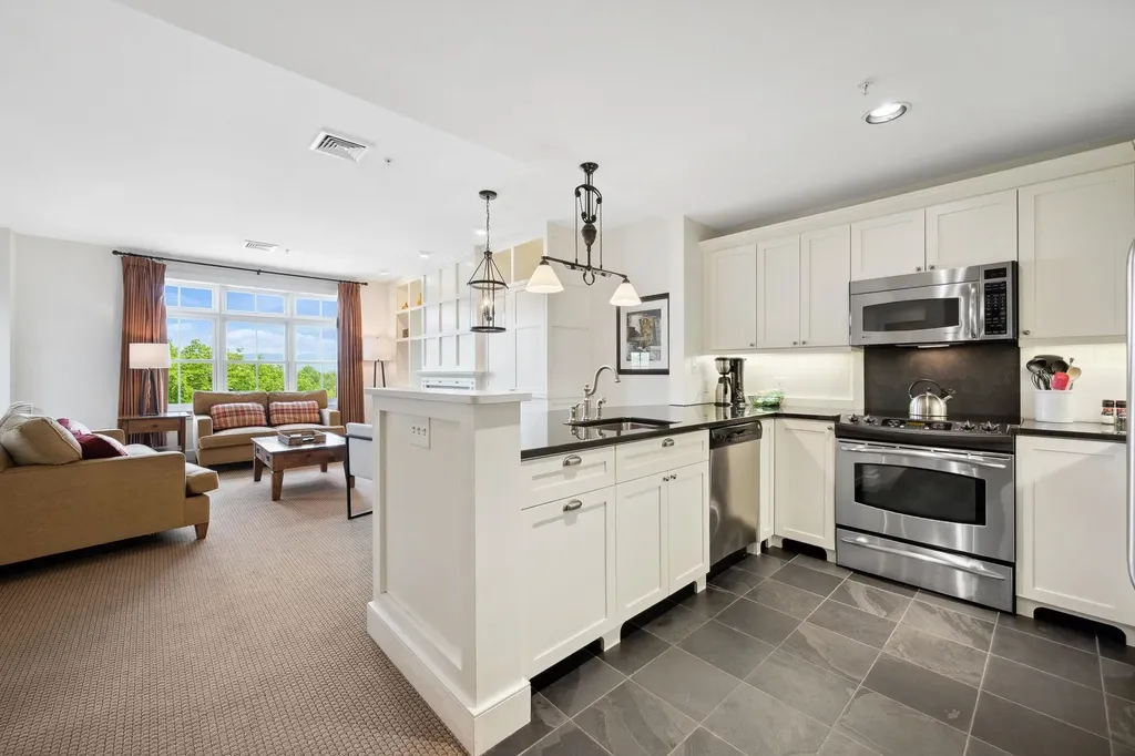 102 Forest Drive Warren VT 05674