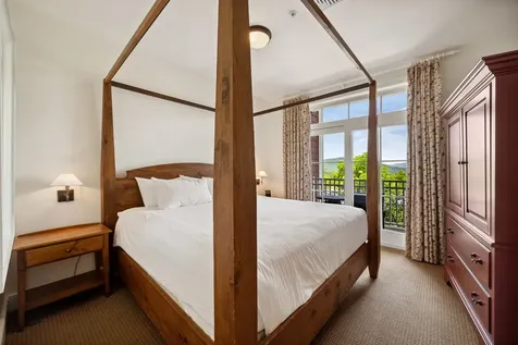 102 Forest Drive Warren VT 05674