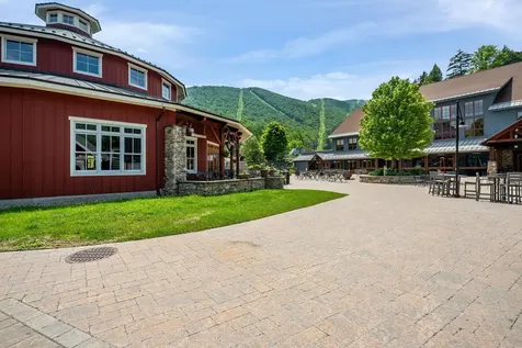 102 Forest Drive Warren VT 05674