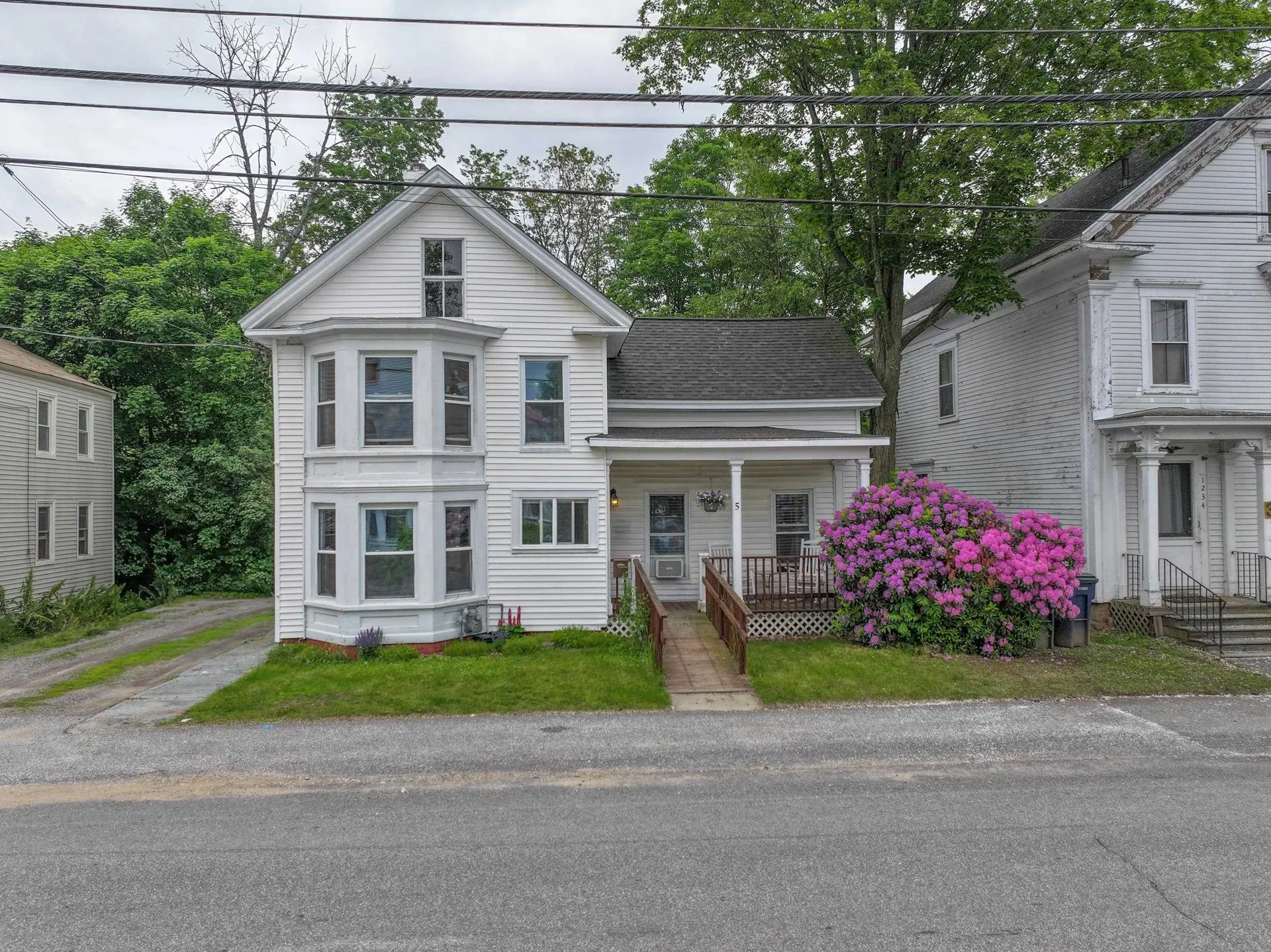 5 School Street Tilton NH 03276