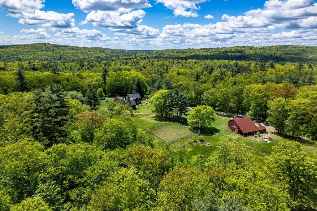 428 North Road Salisbury NH 03268