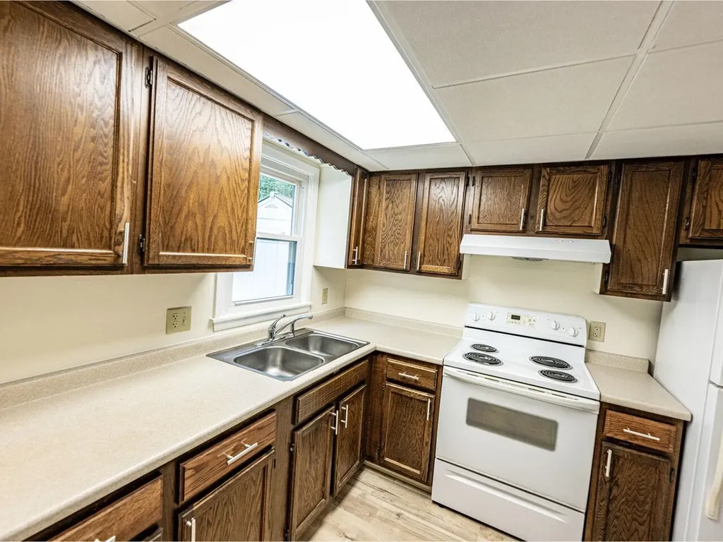 86 Pinecrest Drive Essex VT 05452