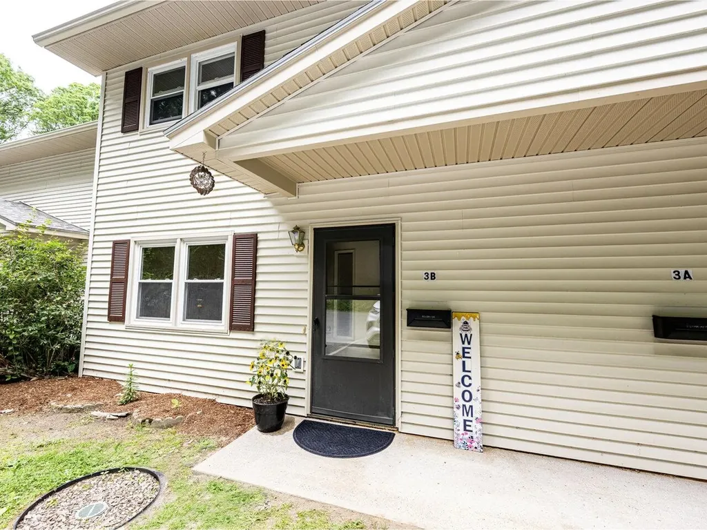 86 Pinecrest Drive Essex VT 05452