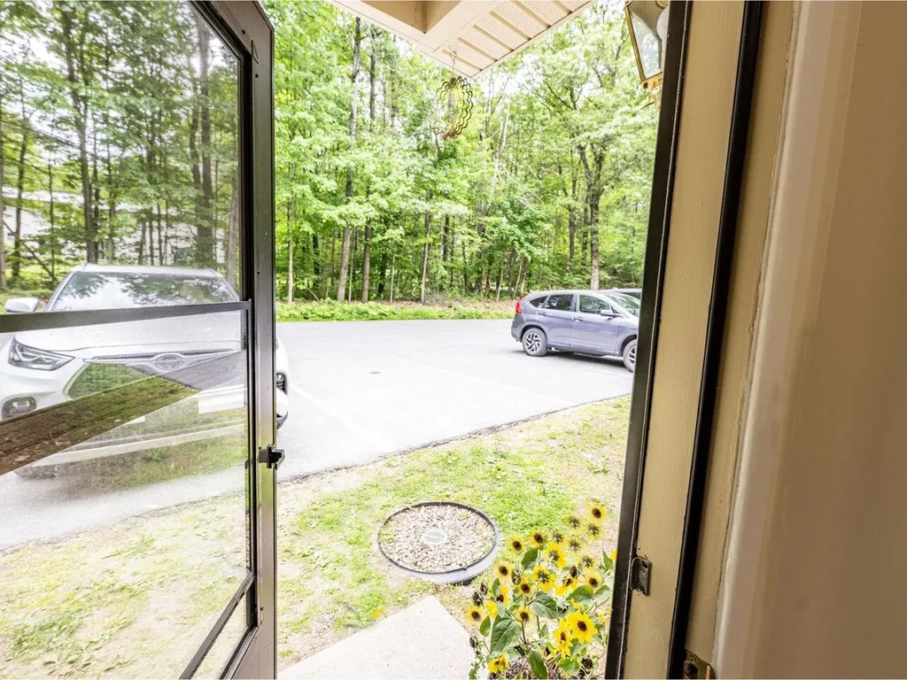 86 Pinecrest Drive Essex VT 05452