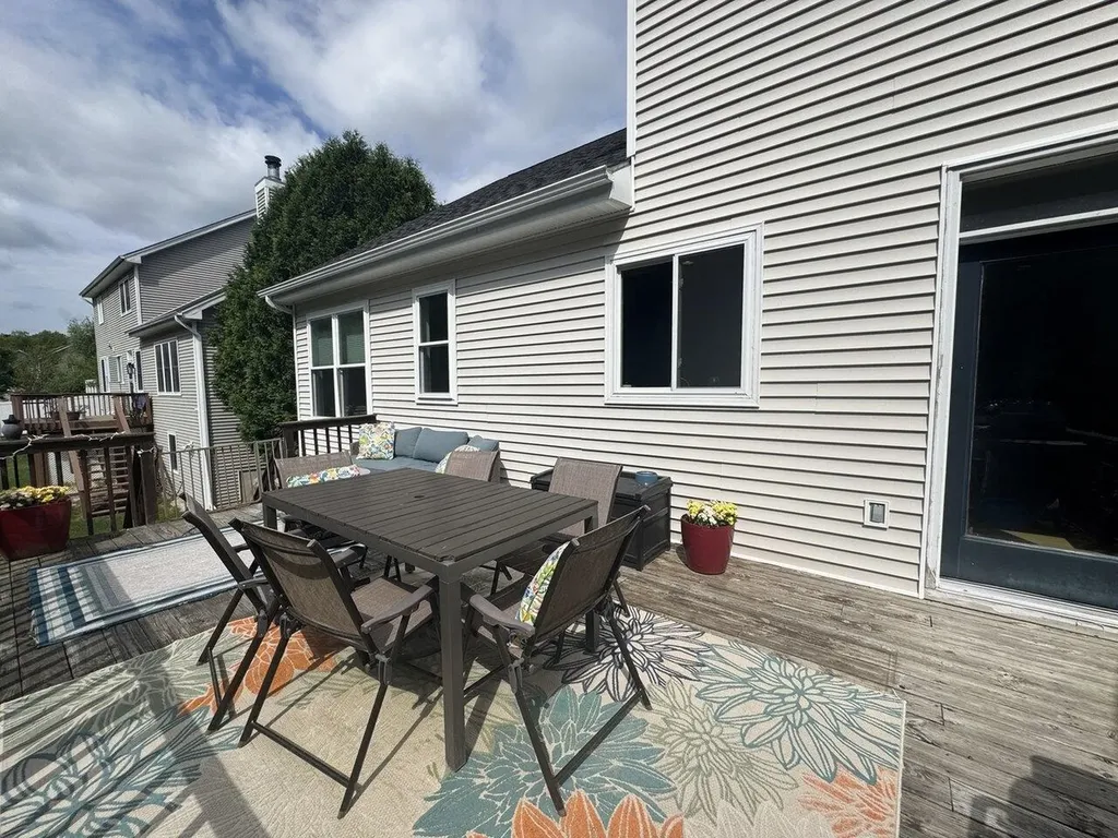 343 Cobblestone Circle South Burlington VT 05403