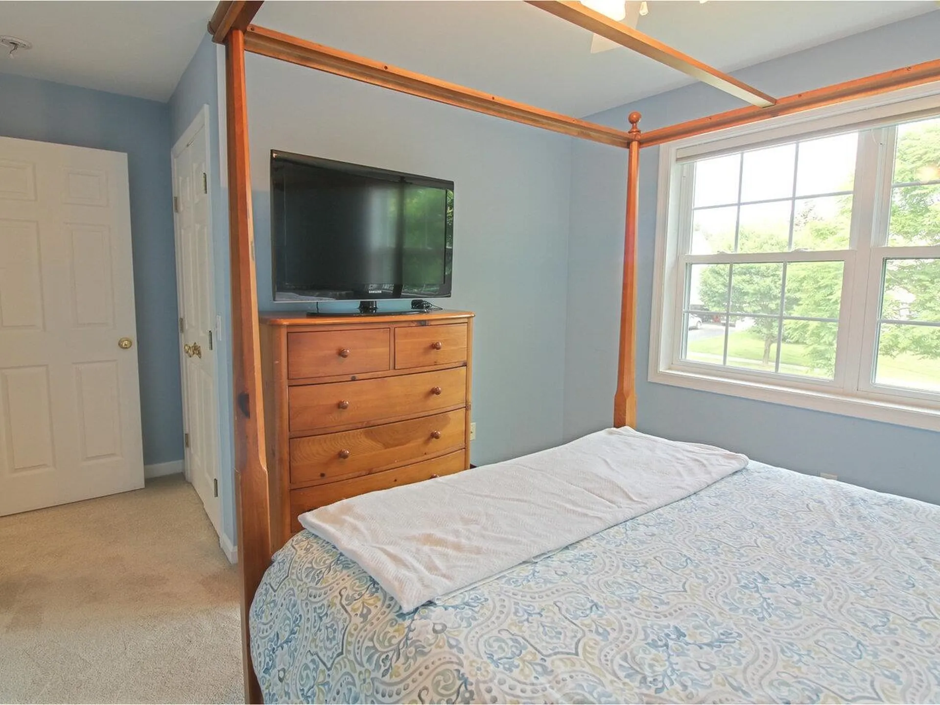 343 Cobblestone Circle South Burlington VT 05403