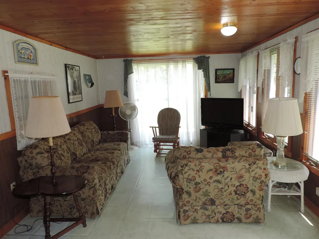 60 Fern Circle Fitzwilliam NH 03447