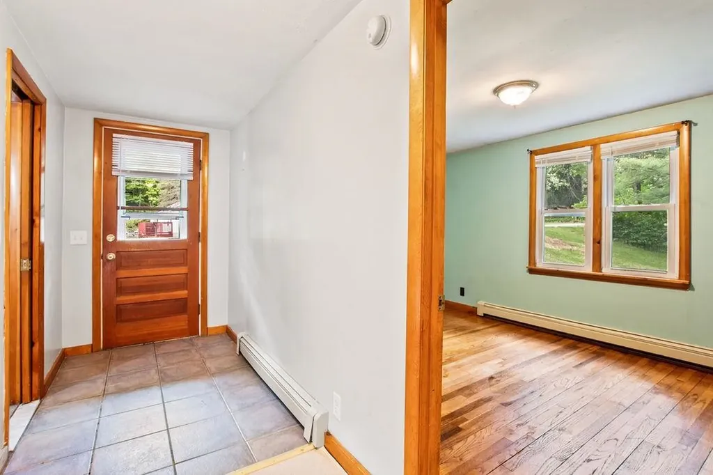 23 Riverlake Street Alton NH 03810