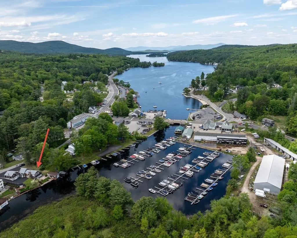 23 Riverlake Street Alton NH 03810